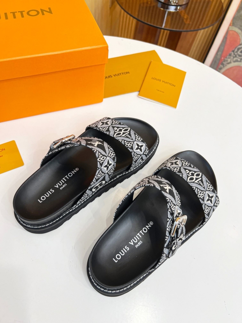 Louis Vuitton Slippers